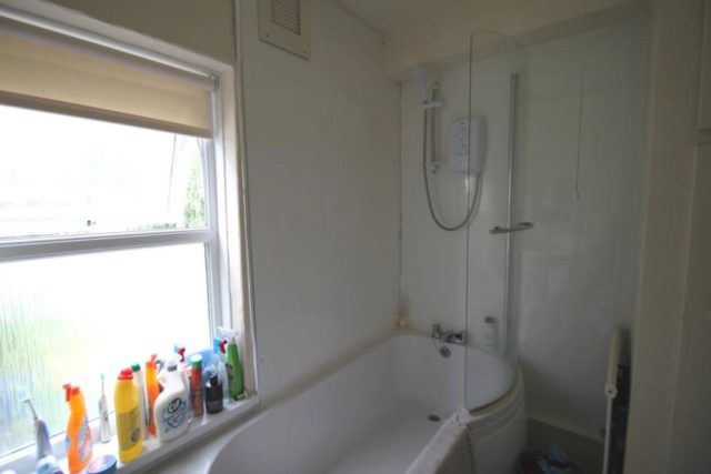  Image of 4 bedroom Property to rent in Broomspring Lane Sheffield S10 at Large 4 bed, Broomspring Lane.