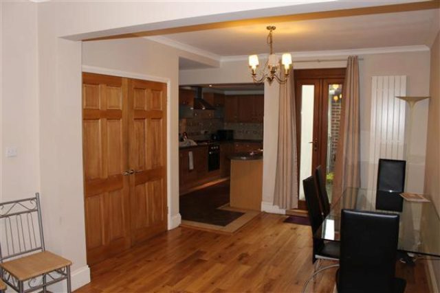  Image of 4 bedroom Terraced house to rent in Tunis Road London W12 at 4 Double Bedroom House, W12