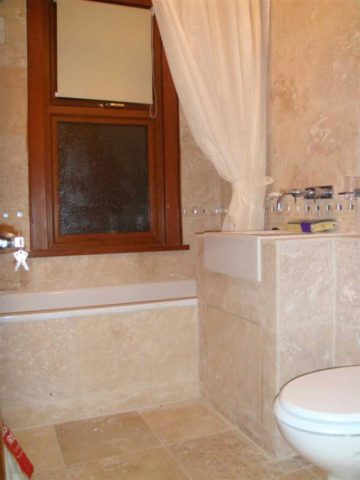  Image of 4 bedroom Terraced house to rent in Tunis Road London W12 at 4 Double Bedroom House, W12