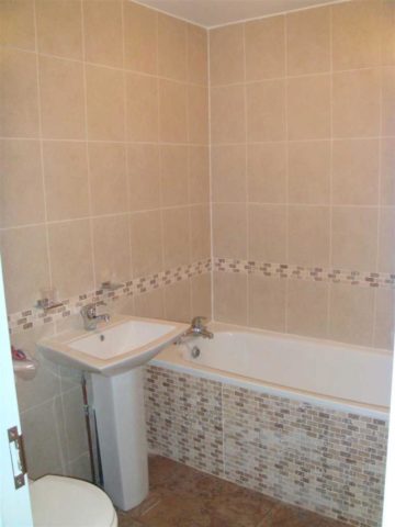  Image of 4 bedroom Terraced house to rent in Tunis Road London W12 at 4 Double Bedroom House, W12