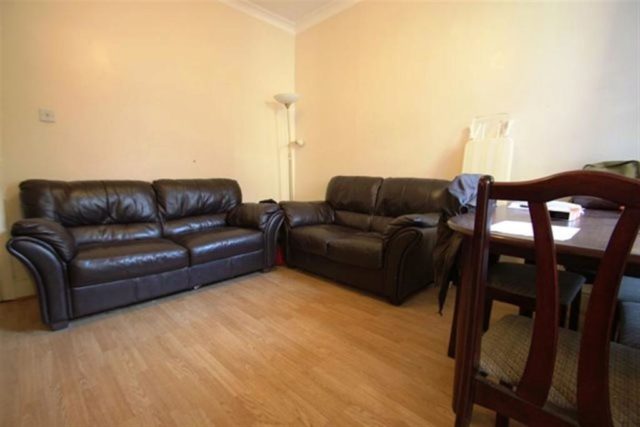  Image of 6 bedroom Property to rent in Filey Street Sheffield S10 at 6 bedroom property, Filey St, Broomhall