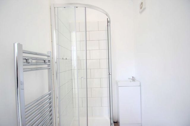  Image of Studio flat to rent in Beechcroft Avenue Stafford ST16 at Beechcroft Avenue, Stafford ST16