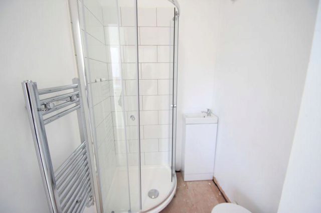  Image of Studio flat to rent in Beechcroft Avenue Stafford ST16 at Beechcroft Avenue, Stafford ST16