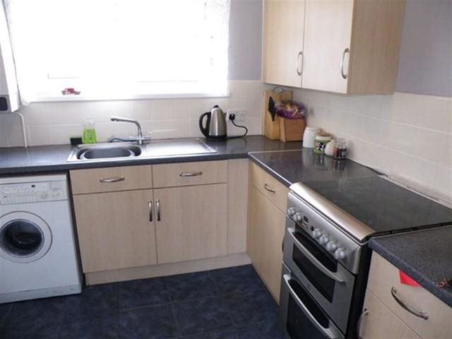  Image of 1 bedroom Flat to rent in Kesteven Walk Peterborough PE1 at Kesteven Walk, Eastgate, Peterborough