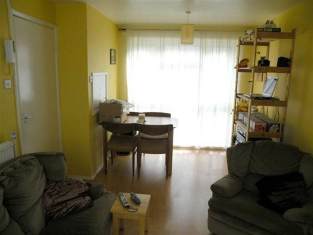  Image of 1 bedroom Flat to rent in Kesteven Walk Peterborough PE1 at Kesteven Walk, Eastgate, Peterborough