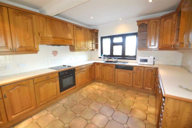  Image of 4 bedroom Detached house to rent in Chester Road Chigwell IG7 at Chester Road, Large Family House, Chigwell