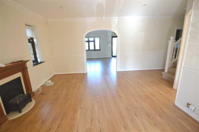  Image of 4 bedroom Detached house to rent in Chester Road Chigwell IG7 at Chester Road, Large Family House, Chigwell