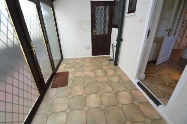  Image of 4 bedroom Detached house to rent in Chester Road Chigwell IG7 at Chester Road, Large Family House, Chigwell