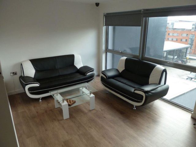  Image of 1 bedroom Property to rent in London Road Sheffield S2 at AVAILABLE NOW - ALL INCLUSIVE STUDIOS AND ROOMS
