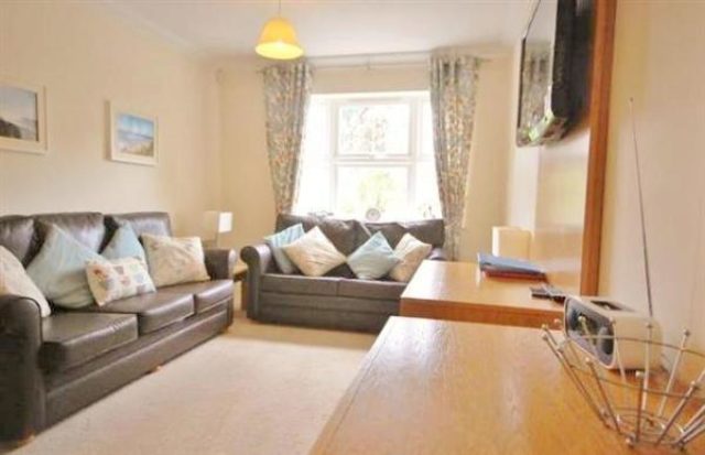  Image of 2 bedroom Flat for sale in Christchurch Road Bournemouth BH1 at Hartford Court,, 48 Christchurch Road, Bournemouth