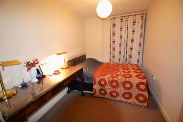  Image of 2 bedroom Flat to rent in Monarch Way Ilford IG2 at Memorial Heights, Monarch Way, Oaks Park High School Catchmet, Newbury Park, Ilford