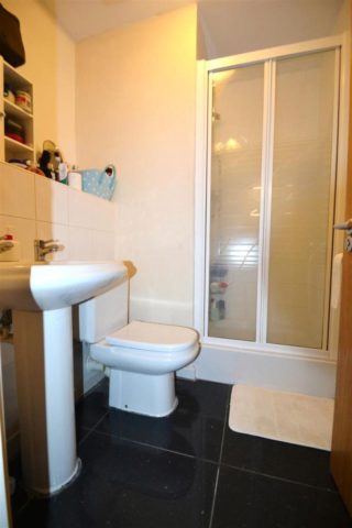  Image of 2 bedroom Flat to rent in Monarch Way Ilford IG2 at Memorial Heights, Monarch Way, Oaks Park High School Catchmet, Newbury Park, Ilford