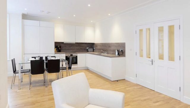  Image of 2 bedroom Flat to rent in Hamlet Gardens London W6 at Hamlet Gardens, Hammersmith, W6