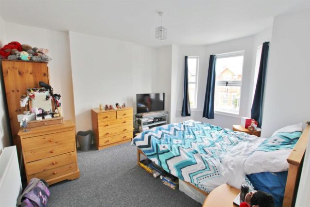  Image of 2 bedroom Flat to rent in Bengal Road Winton Bournemouth BH9 at Bengal Road, Winton, Bournemouth