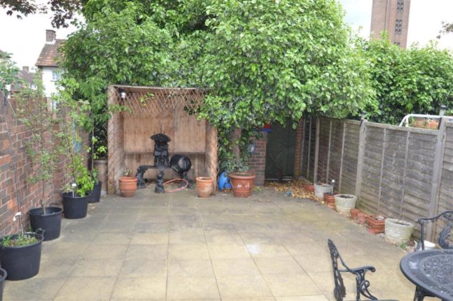  Image of 3 bedroom End of Terrace for sale in Kesteven Close Ilford IG6 at Kesteven Close, Hainault, Ilford