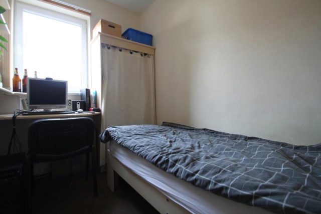  Image of 3 bedroom Property to rent in Spring House Road Sheffield S10 at 3 Bed, Spring House Rd, Crookesmoor