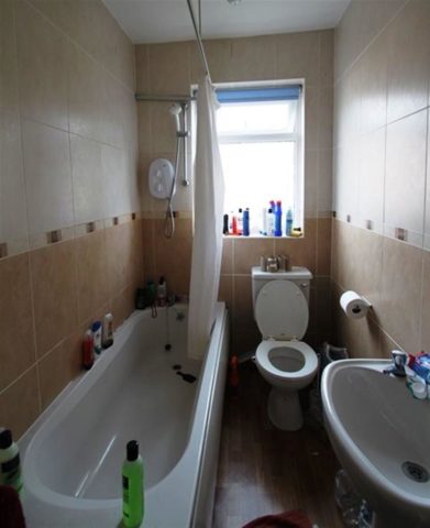  Image of 3 bedroom Property to rent in Spring House Road Sheffield S10 at 3 Bed, Spring House Rd, Crookesmoor