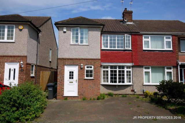  Image of 3 bedroom Semi-Detached house for sale in Windmill Lane Cheshunt Waltham Cross EN8 at Windmill Lane, Cheshunt, Waltham Cross