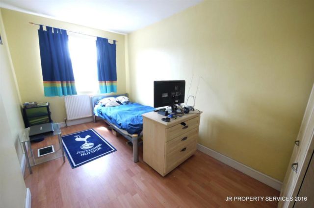  Image of 3 bedroom Semi-Detached house for sale in Windmill Lane Cheshunt Waltham Cross EN8 at Windmill Lane, Cheshunt, Waltham Cross