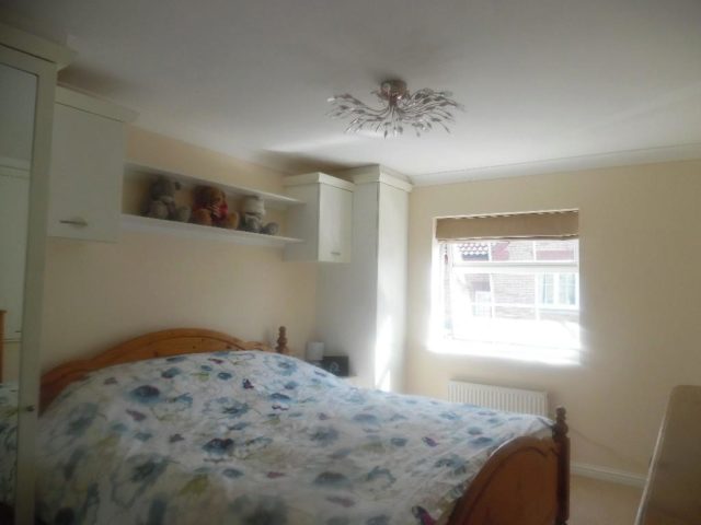  Image of 4 bedroom Detached house for sale in Chesterfield Way Eynesbury St. Neots PE19 at Chesterfield Way, St. Neots, Cambridgeshire, PE19