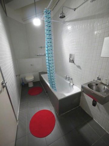  Image of 1 bedroom Houses to rent in Birchfield Street London E14 at Birchfield Street, Canary Wharf, E14