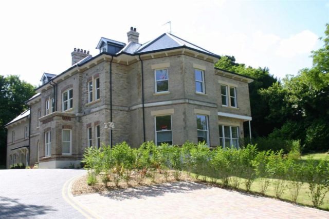  Image of 2 bedroom Flat to rent in Bodorgan Road Bournemouth BH2 at Bodorgan Road, Meyrick Park, Bournemouth