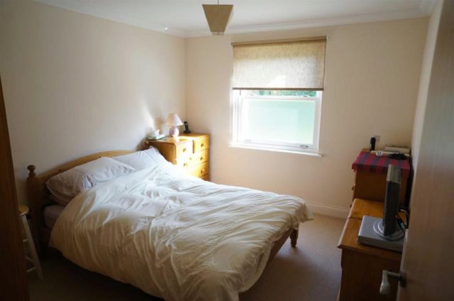  Image of 2 bedroom Flat to rent in Bodorgan Road Bournemouth BH2 at Bodorgan Road, Meyrick Park, Bournemouth