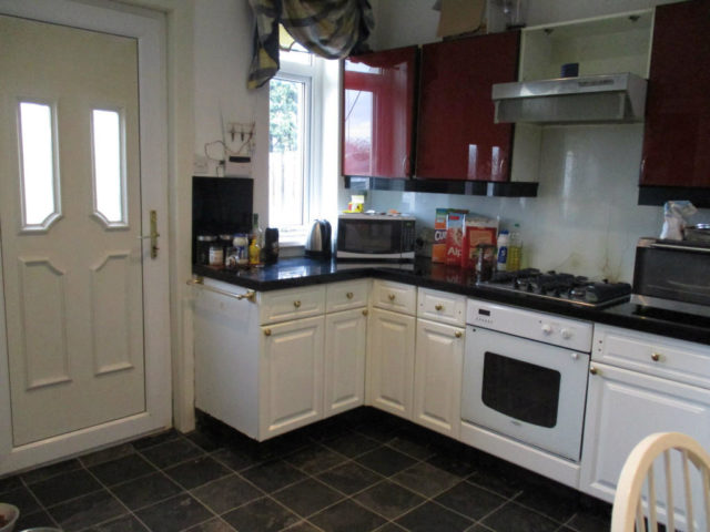  Image of 2 bedroom Flat for sale in Calder Avenue Caldercruix Airdrie ML6 at Calder Avenue, Airdrie, Lanarkshire, ML6