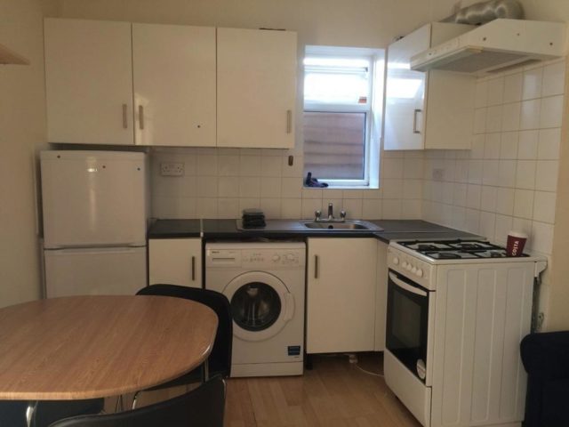  Image of 2 bedroom Semi-Detached Bungalow to rent in Chaplin Road Wembley HA0 at Two Double Bedroom Bungalow Wembley