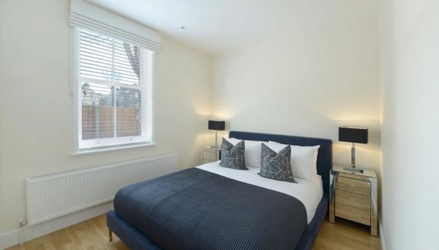  Image of 3 bedroom Flat to rent in Hamlet Gardens London W6 at Hamlet Gardens, Hammersmith, W6