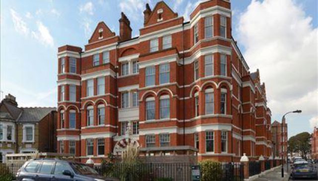  Image of 3 bedroom Flat to rent in Hamlet Gardens London W6 at Hamlet Gardens, Hammersmith, W6