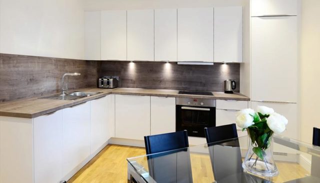  Image of 3 bedroom Flat to rent in Hamlet Gardens London W6 at Hamlet Gardens, Hammersmith, W6
