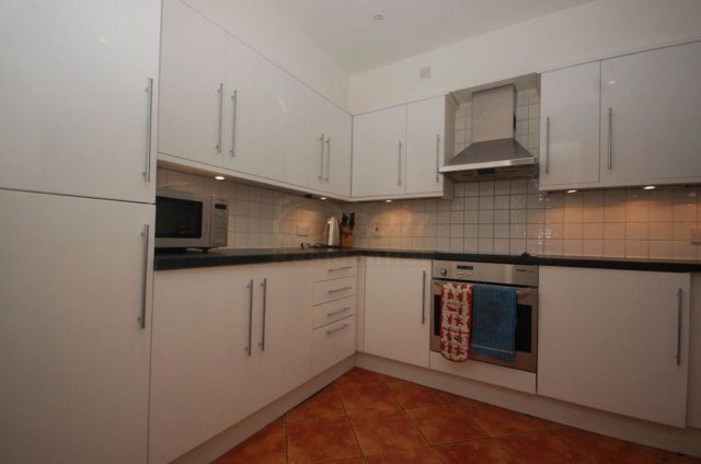  Image of 3 bedroom Flat to rent in Chicheley Street London SE1 at 5 Chichely Street, County Hall Apartments, London, London, SE1