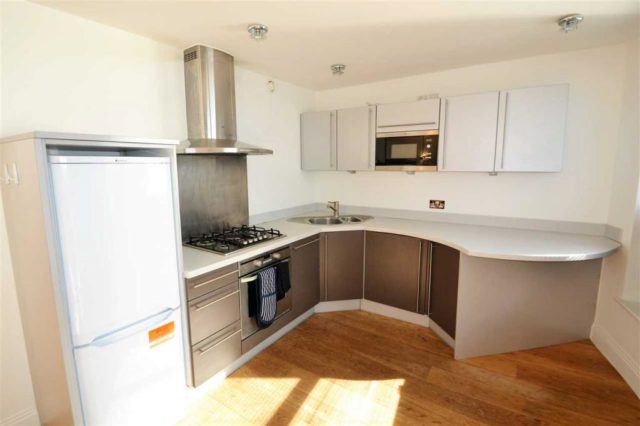  Image of 3 bedroom Houses to rent in Creek Road London SE8 at ,, Meridian Point, 166-168 Creek Road, London