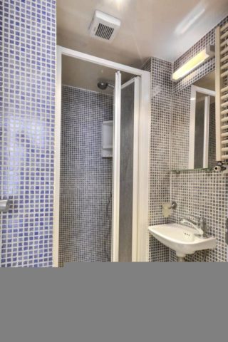  Image of Studio flat to rent in Belgrave Road London SW1V at Belgrave Road, Pimlico, SW1V