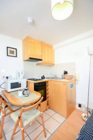  Image of Studio flat to rent in Belgrave Road London SW1V at Belgrave Road, Pimlico, SW1V