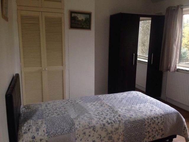  Image of 1 bedroom Houses to rent in Rossall Crescent London NW10 at Single Bedroom Park Royal