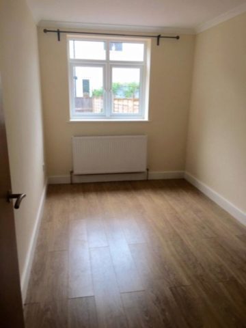  Image of 2 bedroom Flat to rent in Mays Lane Barnet EN5 at Two Bedroom Flat Barnet