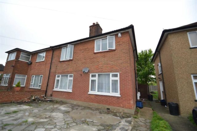  Image of 2 bedroom Maisonette for sale in Gaysham Avenue Ilford IG2 at Gaysham Avenue, Ilford