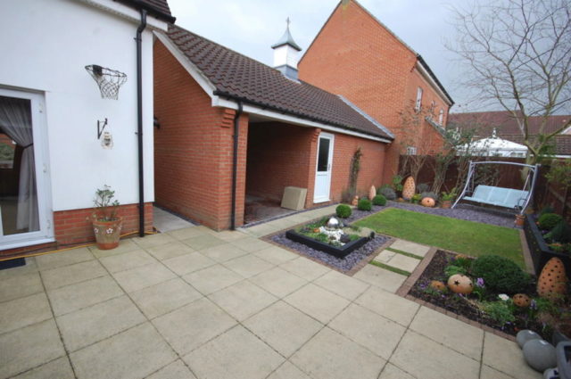  Image of 5 bedroom Detached house for sale in Tapley Road Chelmsford CM1 at Tapley Road, Newlands Spring, Chelmsford, CM1
