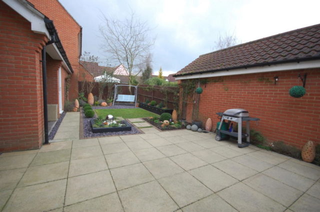  Image of 5 bedroom Detached house for sale in Tapley Road Chelmsford CM1 at Tapley Road, Newlands Spring, Chelmsford, CM1