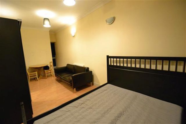  Image of Studio flat to rent in Whites Avenue Ilford IG2 at Whites Avenue, Newbury Park, Ilford