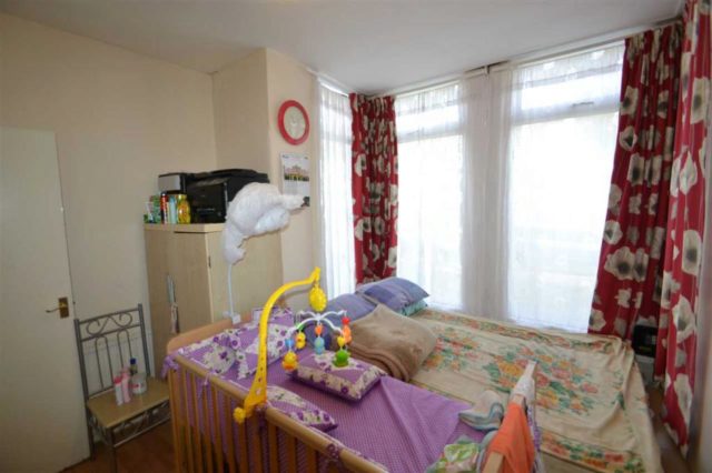 Image of 1 bedroom Flat for sale in Ingleby Road Ilford IG1 at Ingleby Road, Ilford