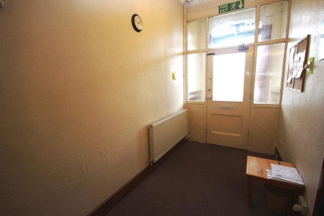  Image of 1 bedroom Flat to rent in Lonsdale Road Wolverhampton WV3 at Lonsdale Road, Wolverhampton