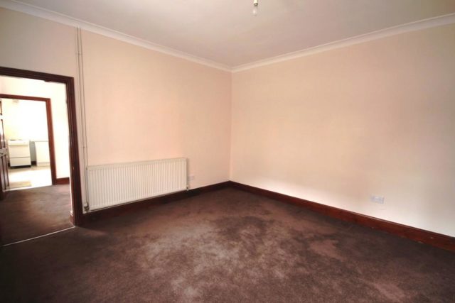  Image of 1 bedroom Flat to rent in Lonsdale Road Wolverhampton WV3 at Lonsdale Road, Wolverhampton