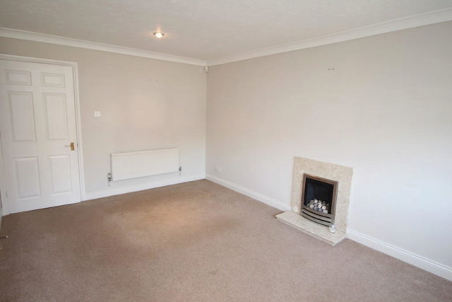  Image of 2 bedroom Semi-Detached house to rent in Lutley Close Bradmore Wolverhampton WV3 at Lutley Close, Bradmore, Wolverhampton