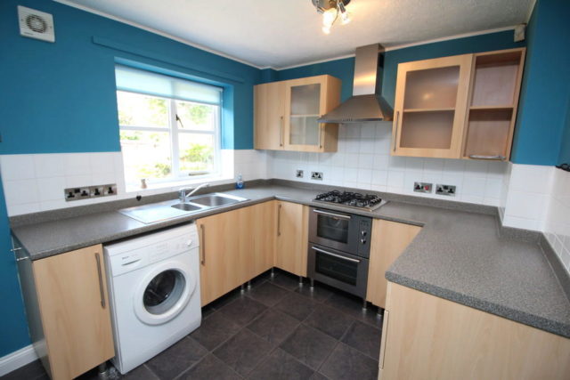  Image of 2 bedroom Semi-Detached house to rent in Lutley Close Bradmore Wolverhampton WV3 at Lutley Close, Bradmore, Wolverhampton