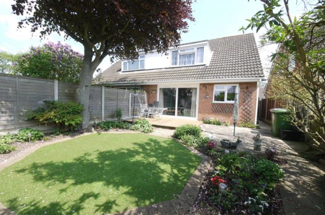  Image of 3 bedroom Semi-Detached house for sale in Southmead Crescent Cheshunt Waltham Cross EN8 at Southmead Crescent, Cheshunt