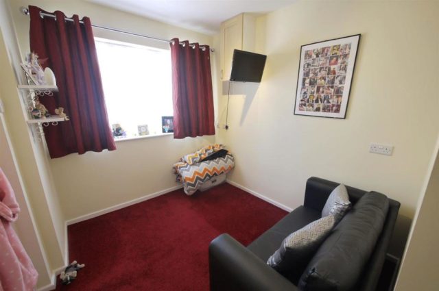  Image of 3 bedroom Semi-Detached house for sale in Southmead Crescent Cheshunt Waltham Cross EN8 at Southmead Crescent, Cheshunt