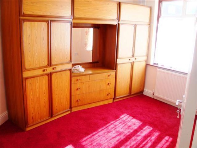  Image of 3 bedroom Terraced house to rent in High Road Chadwell Heath Romford RM6 at High Road, Chadwell Heath, Ilford